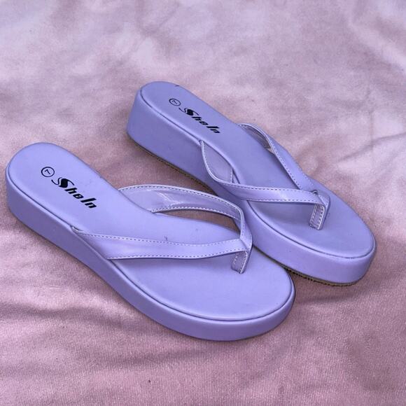 Chunky Sandals - Picture 1 of 4